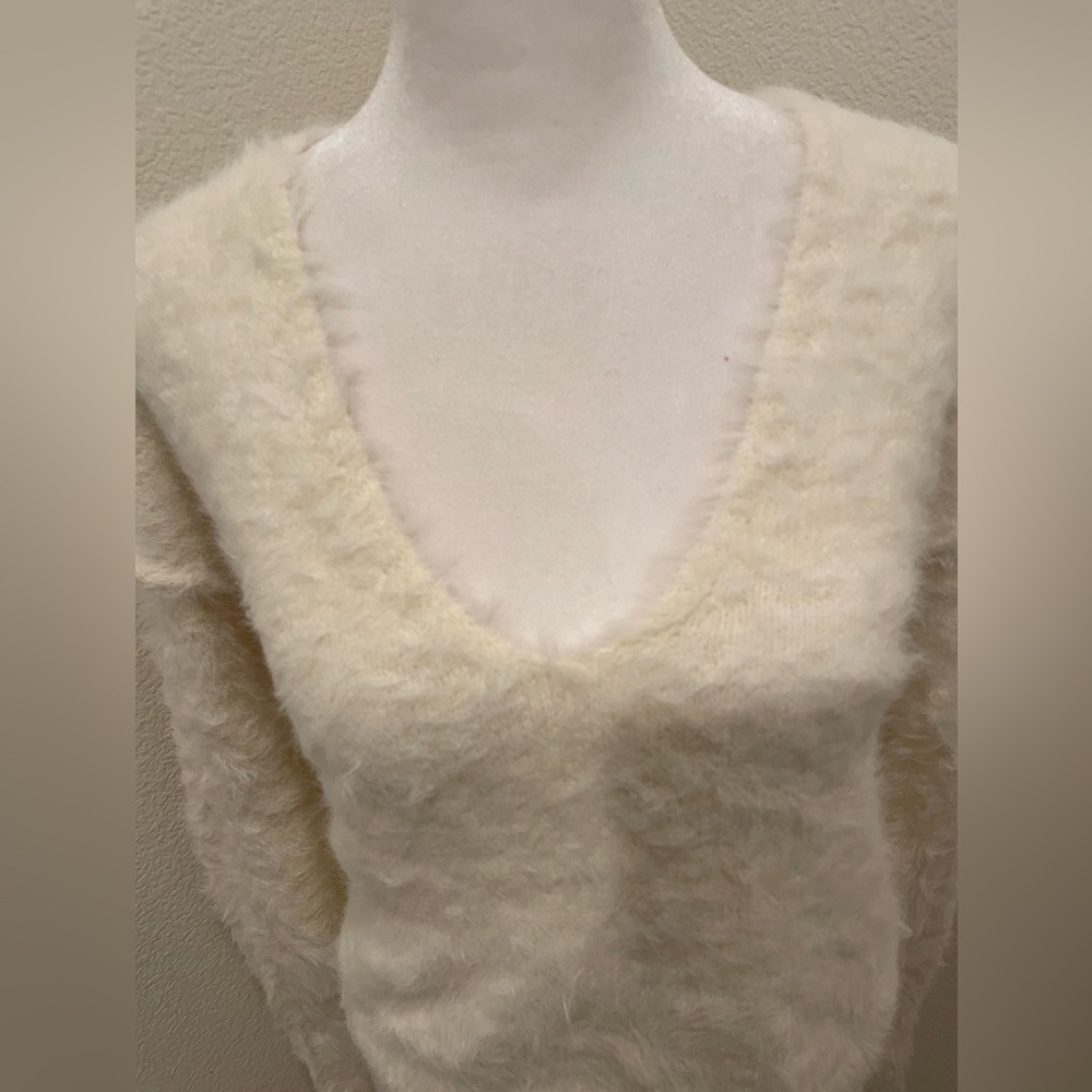 NWT Womens Free People Serendipity Faux Fur Sweater Size Small White Cream Color - Picture 6 of 15